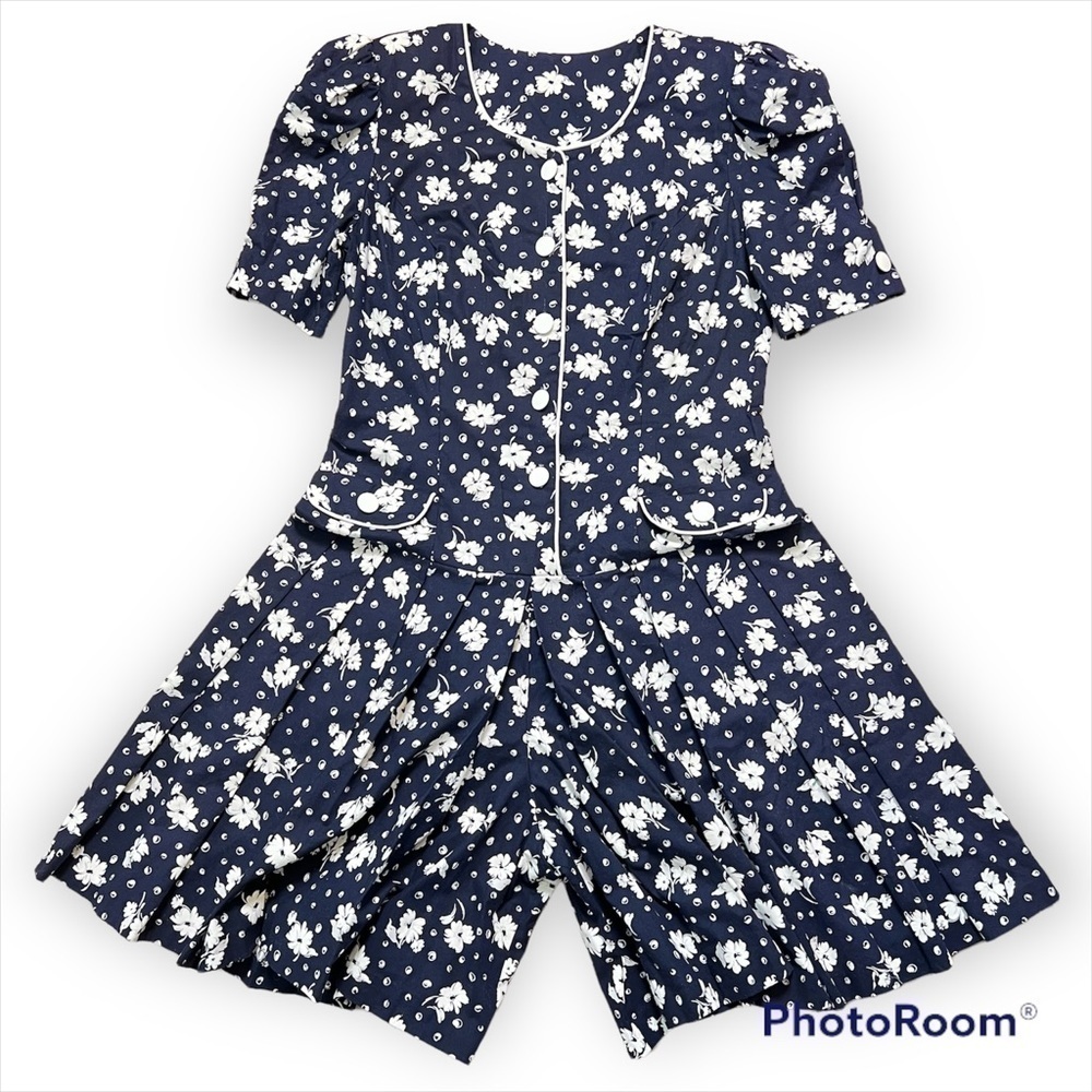 EJM ltd. Vintage 70’s-80’s floral print drop waist pliseé cotton romper, sz 12 - Picture 2 of 12